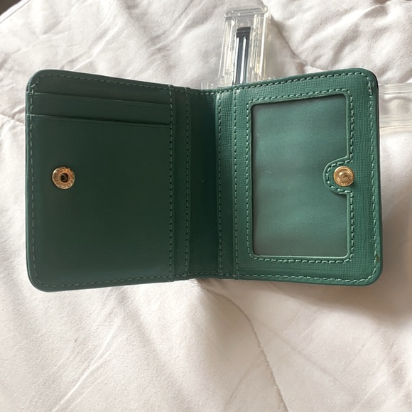 Fossil wallet! - Picture 2 of 3